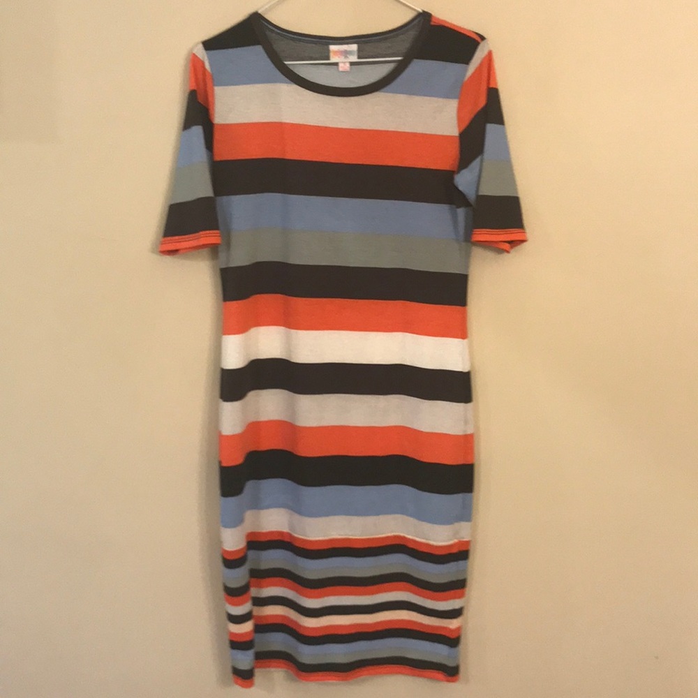 Small Julia Dress by LuLaRoe